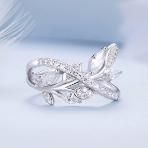 Marquise Leaf Vine Ring