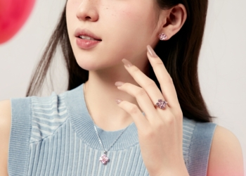 Pink Heart Clover Design